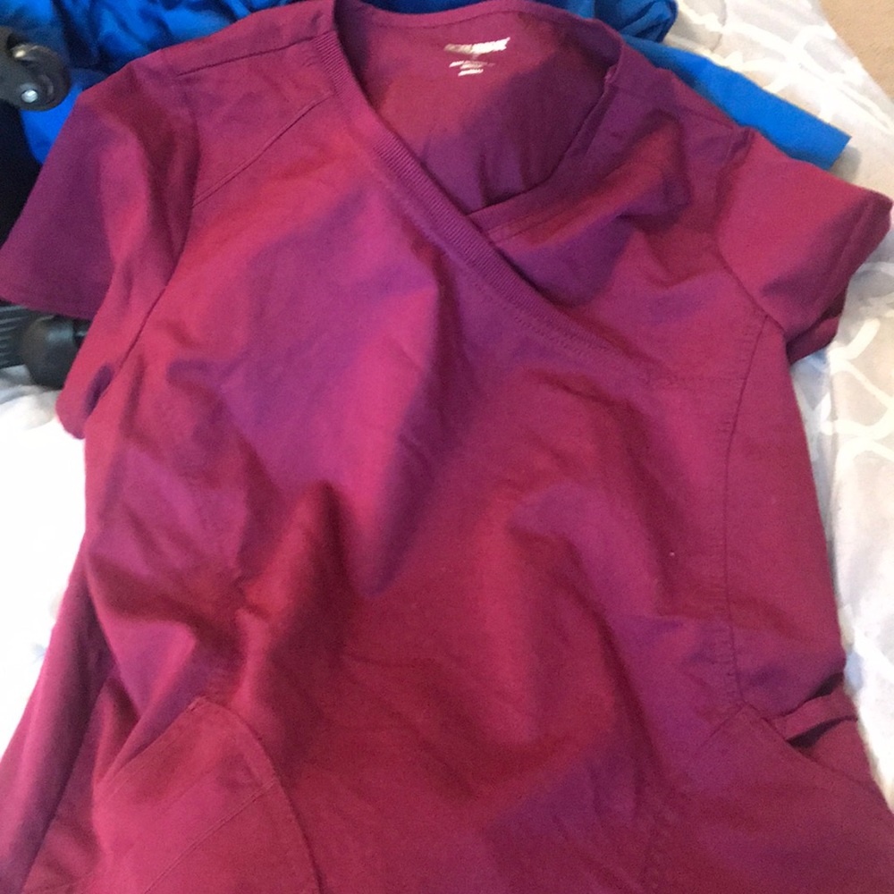 Scrub top